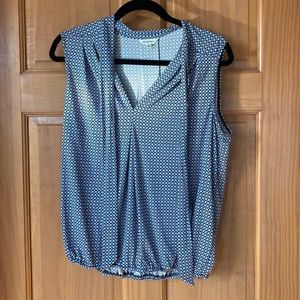 Max Studio Large Sleeveless Top.